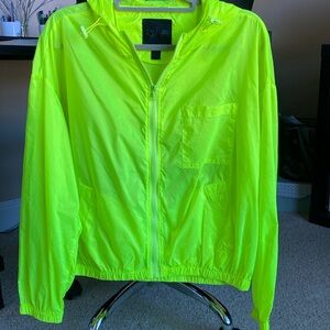 NWOT RD STYLE Windbreaker in neon yellow